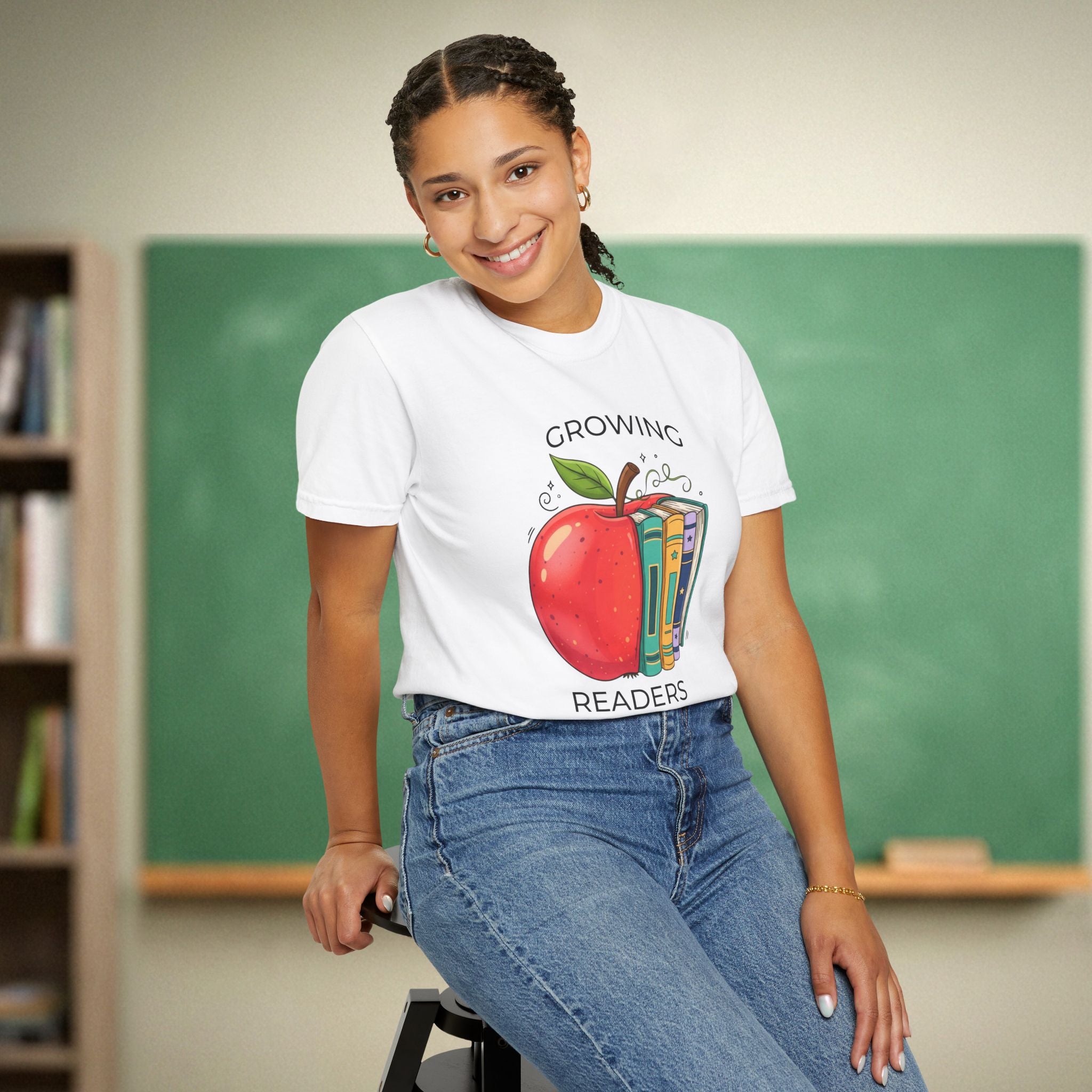 Growing Readers | Literacy Teacher Shirt | Premium Comfort Colors 1717 Vintage Tee