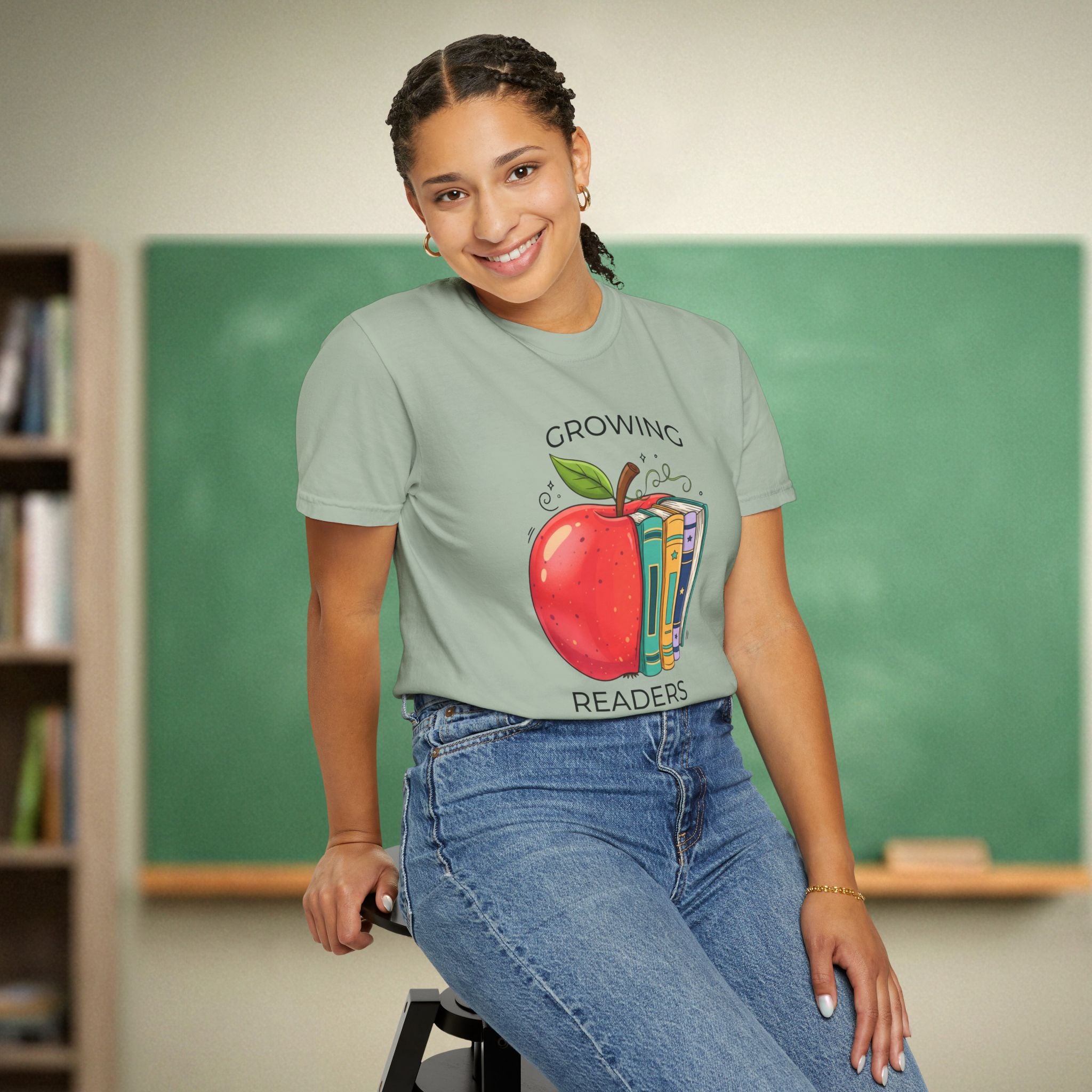 Growing Readers | Literacy Teacher Shirt | Premium Comfort Colors 1717 Vintage Tee
